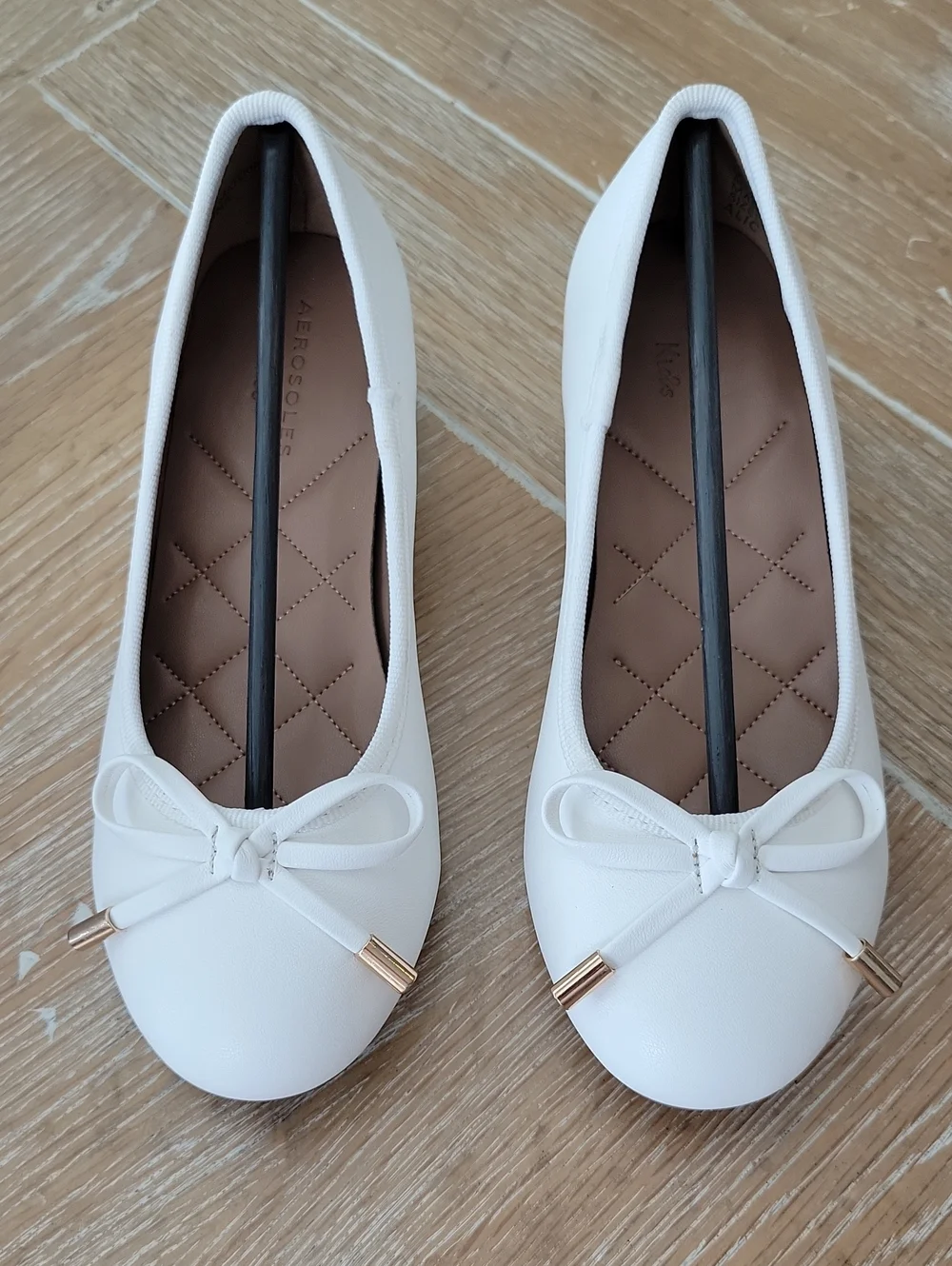 Aerosoles Kids Mia White Shoes Size 11 NIB